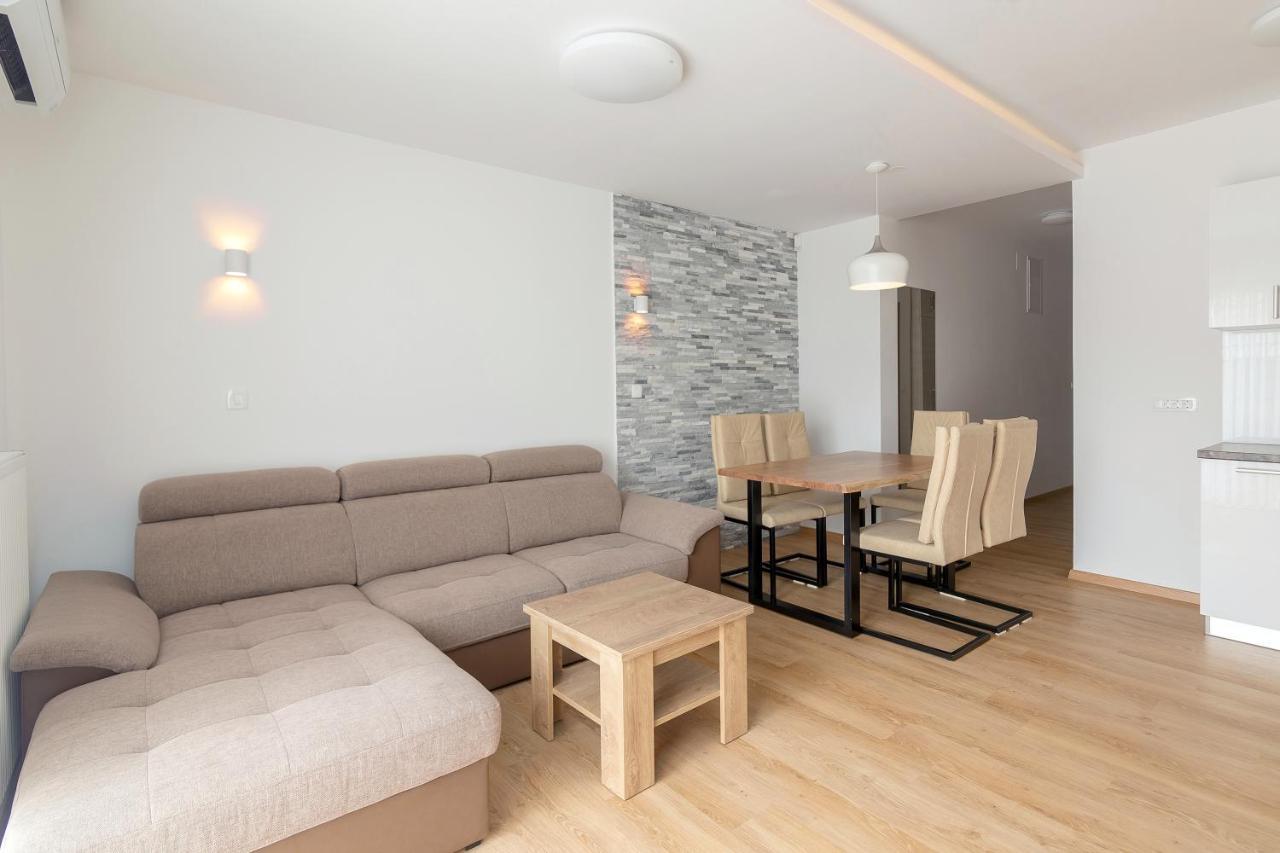 Vila Vita Apartments Kranjska Gora Kültér fotó